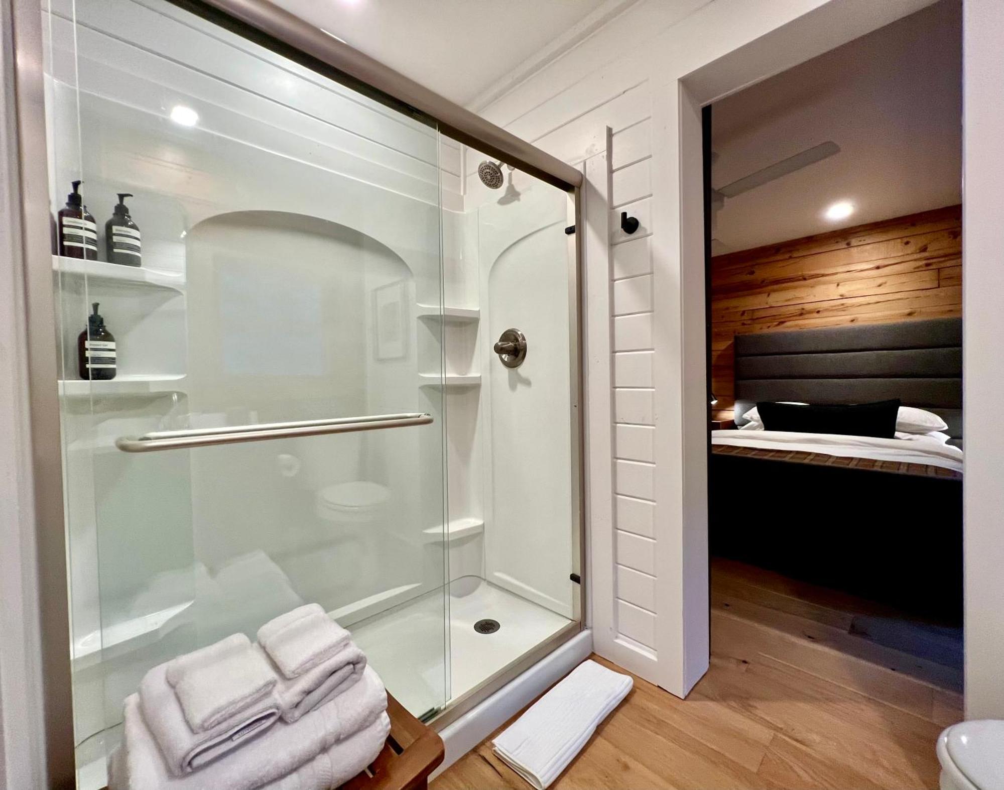 Glass Cabin Юрика Спрингс Экстерьер фото
